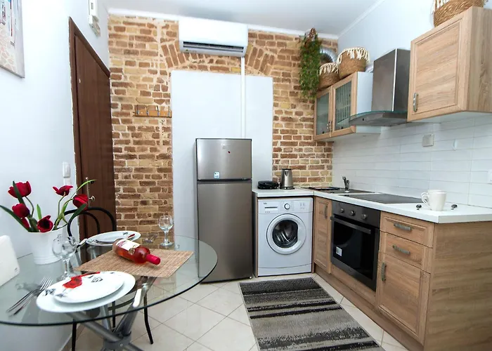 Luna No3 Apartment